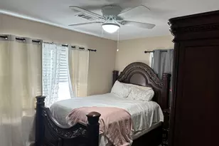 104 W South St, Whitesboro, TX 76273 - Photo 5