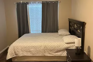 104 W South St, Whitesboro, TX 76273 - Photo 9