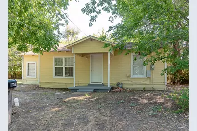 1611 Clark Street, Greenville, TX 75401 - Photo 13