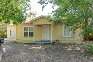 1611 Clark St, Greenville, TX 75401 - Photo 13