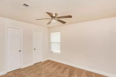 1229 Granada Drive, DeSoto, TX 75115 - Photo 13