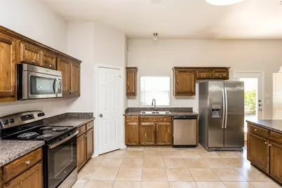 1229 Granada Drive, DeSoto, TX 75115 - Photo 11