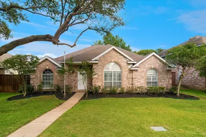 711 Cottonwood Bend Drive, Allen, TX 75002 - Photo 1