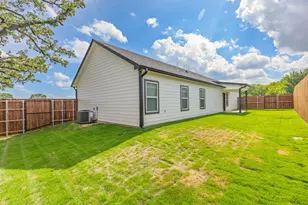 828 Bell St, Sulphur Springs, TX 75482 - Photo 31