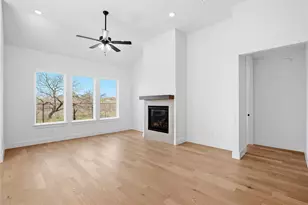 1656 Cedar Elm Wy, Burleson, TX 76028 - Photo 17