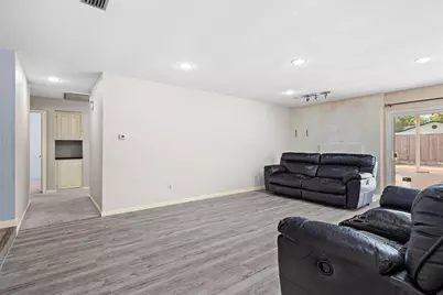 1722 Plantation Road, Garland, TX 75044 - Photo 5