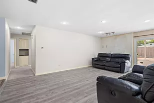 1722 Plantation Rd, Garland, TX 75044 - Photo 5