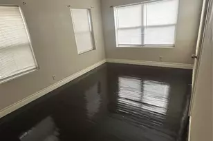 701 Hulme St, Bowie, TX 76230 - Photo 7