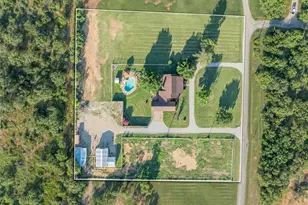 8 Northglen Rd, Breckenridge, TX 76424 - Photo 35