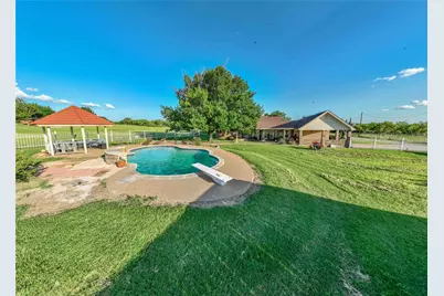 8 Northglen Road, Breckenridge, TX 76424 - Photo 33