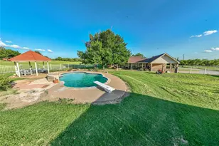 8 Northglen Rd, Breckenridge, TX 76424 - Photo 33