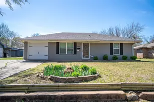 2020 Hubbard, Paris, TX 75460 - Photo 1