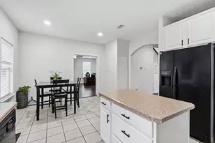 2026 Klondike St, Grand Prairie, TX 75050 - Photo 9