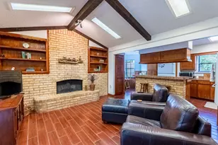 1712 Foster Dr, Arlington, TX 76012 - Photo 7