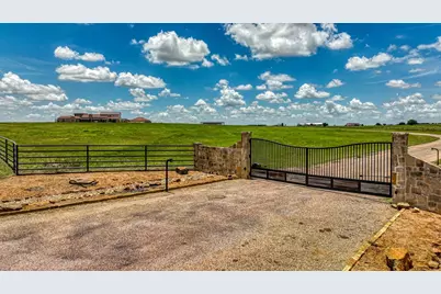 11802 E Rocky Creek Road, Crowley, TX 76036 - Photo 39