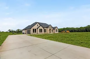 7637 Co Rd 1052, Celeste, TX 75423 - Photo 39