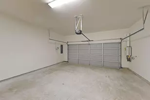 324 Templeton Dr, Fort Worth, TX 76107 - Photo 17