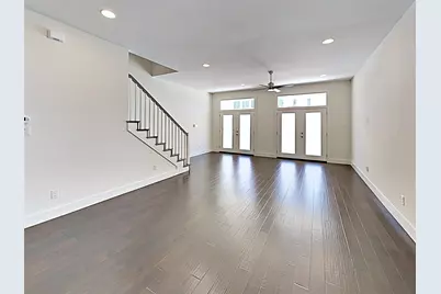 324 Templeton Drive, Fort Worth, TX 76107 - Photo 3