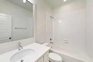 324 Templeton Dr, Fort Worth, TX 76107 - Photo 15