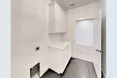 324 Templeton Drive, Fort Worth, TX 76107 - Photo 13