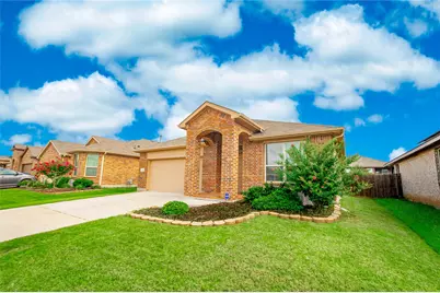 316 Oakbluff Drive, Denton, TX 76210 - Photo 3