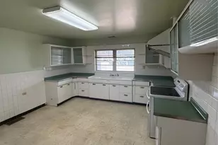 514 W Walker St, Breckenridge, TX 76424 - Photo 9