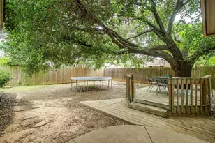 304 Comanche Walk, Joshua, TX 76058 - Photo 37