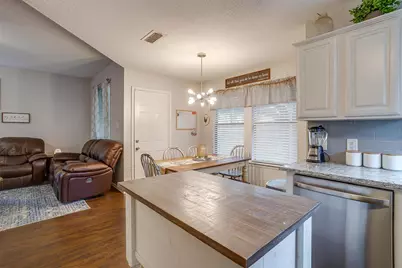 304 Comanche Walk, Joshua, TX 76058 - Photo 11