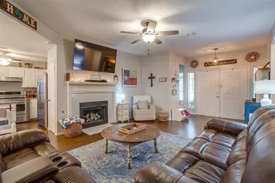 304 Comanche Walk, Joshua, TX 76058 - Photo 13