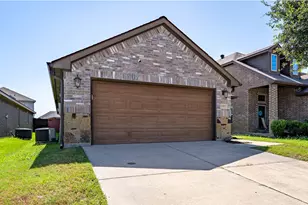5505 Thunder Bay Dr, Fort Worth, TX 76119 - Photo 25
