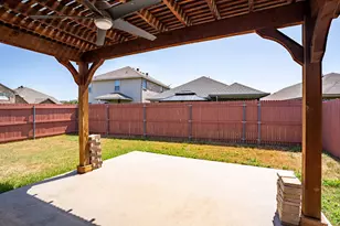 5505 Thunder Bay Dr, Fort Worth, TX 76119 - Photo 23