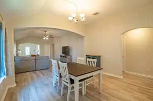 5505 Thunder Bay Dr, Fort Worth, TX 76119 - Photo 9