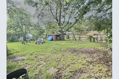 220 E Evans Avenue, Bonham, TX 75418 - Photo 7