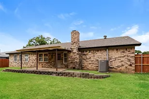 620 Huntwich Dr, Bedford, TX 76021 - Photo 15