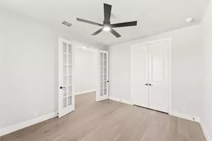 643 Crystal Lk Ln, Red Oak, TX 75154 - Photo 7