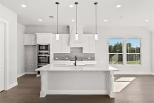 643 Crystal Lk Ln, Red Oak, TX 75154 - Photo 11