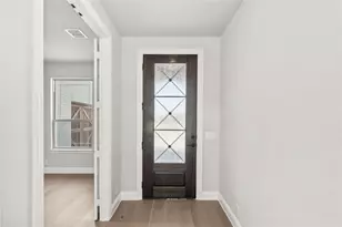 643 Crystal Lk Ln, Red Oak, TX 75154 - Photo 5