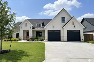 2033 Nichole Blvd, Pottsboro, TX 75076 - Photo 1