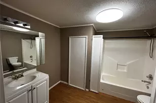 910 W Long St, Stephenville, TX 76401 - Photo 13