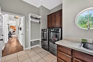 409 Navajo Trail, Lake Kiowa, TX 76240 - Photo 21