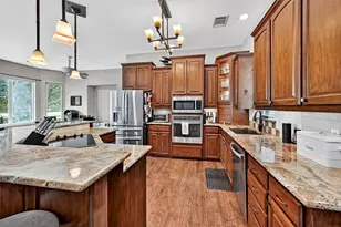 409 Navajo Trail, Lake Kiowa, TX 76240 - Photo 11