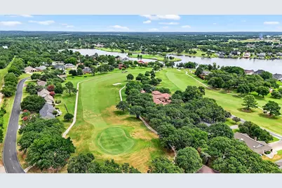 409 Navajo Trail, Lake Kiowa, TX 76240 - Photo 37