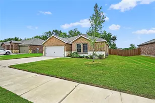 414 Goliad St, Sherman, TX 75090 - Photo 1