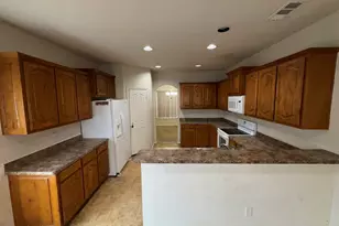 1114 Sunderland Ct, Fort Worth, TX 76134 - Photo 13