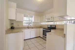 1203 E Apache Trail, Granbury, TX 76048 - Photo 11