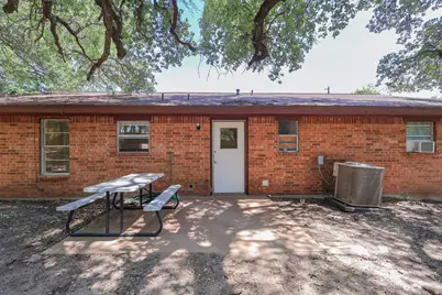 1203 E Apache Trail, Granbury, TX 76048 - Photo 23