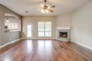 4426 Shady Elm Dr, Mansfield, TX 76063 - Photo 7