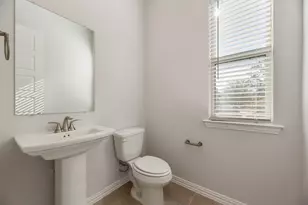 8119 Challenger Ln, Frisco, TX 75034 - Photo 15