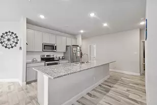 9221 White Settlement Rd, White Settlement, TX 76108 - Photo 11