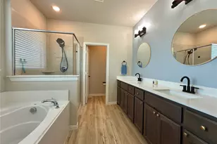 304 Olde Knl Pl, Rio Vista, TX 76093 - Photo 13